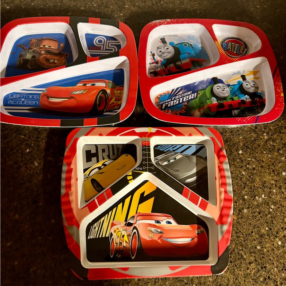 Set of three kids plates